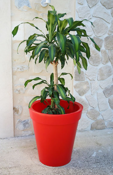 Pot de fleurs rotomoulé en polyéthylène teinté masse